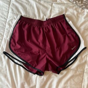 Maroon nike shorts